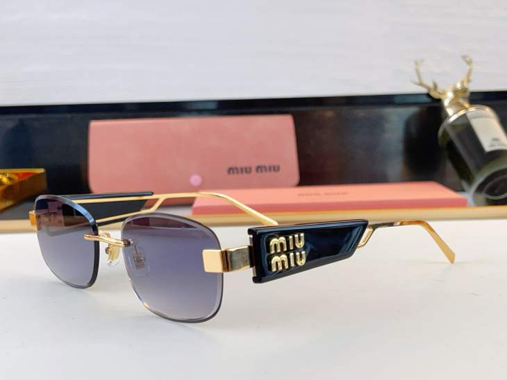 Picture of Miu Miu Sunglasses _SKUfw80915028fw
